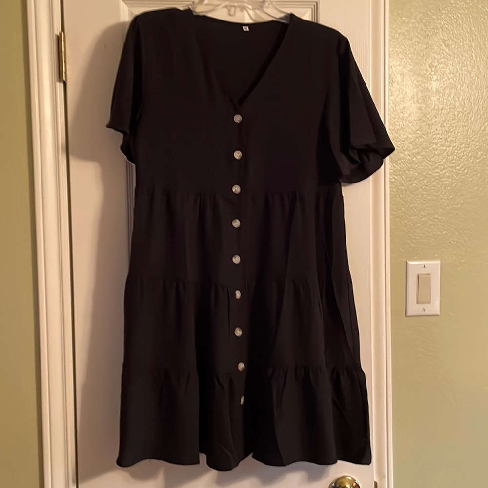 New Amoretu V- neck black tunic dress, lose swing dress style.